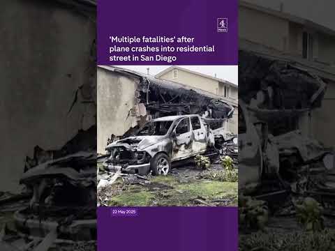 Plane crashes into San Diego homes
