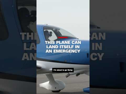 CNN pilot lets go of controls as plane attempts to land itself