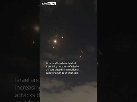 Explosions and interceptions over Tel Aviv in latest Iranian missile attack