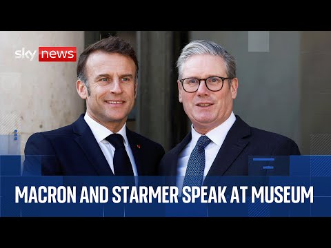 Emmanuel Macron and Sir Keir Starmer speak at British Museum