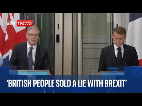 Keir Starmer and Emmanuel Macron announce ‘one in, one out’ migrant deal