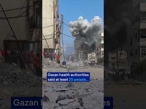 Israeli strike hits Gaza building | DW News