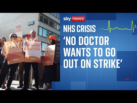 Doctors’ Strikes: Government ‘desperate’ to avoid picket line action