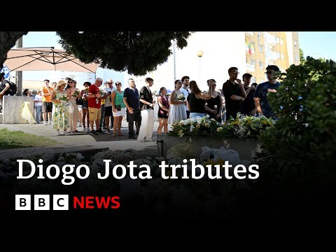 Mourners gather for Diogo Jota’s public wake in Portugal | BBC News