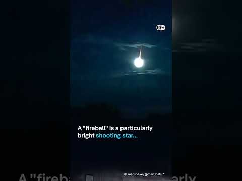 ‘Fireball’ lights up the sky in Japan | DW News