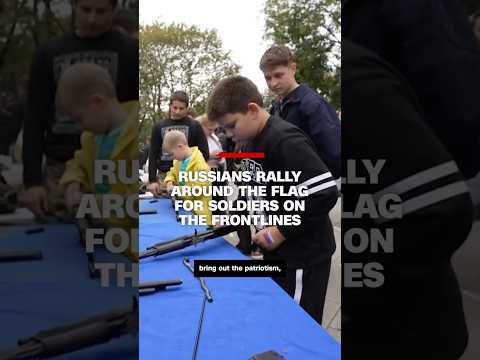 Russians rally around the flag for soldiers on the frontlines