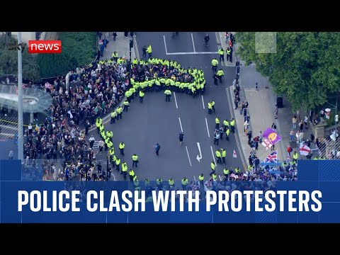 Police separate anti-immigration and anti-racism protesters across the country