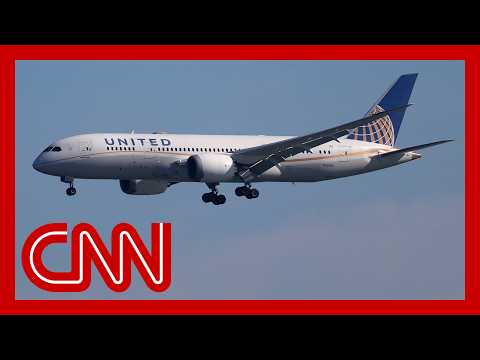 United Airlines flight makes emergency landing at Dulles after pilot declares mayday