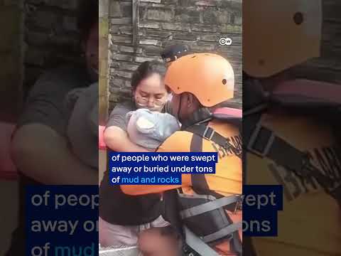 Torrential rains cause fatal flooding in Bali | DW News