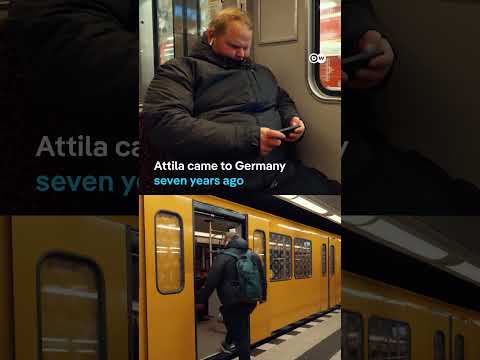 Germany: Working while living on the street | DW News