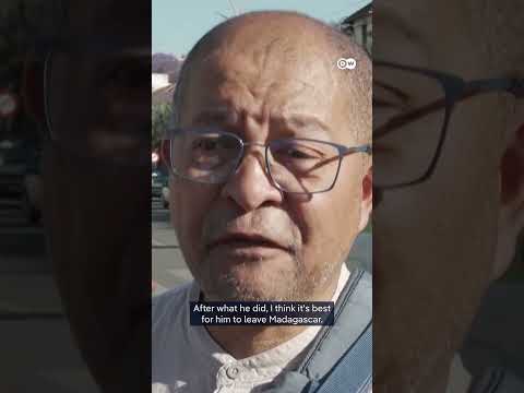 Madagascan president flees country to save his life | DW News