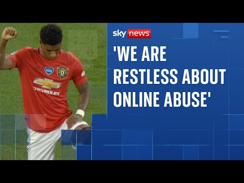 Will footballers take the knee before matches?