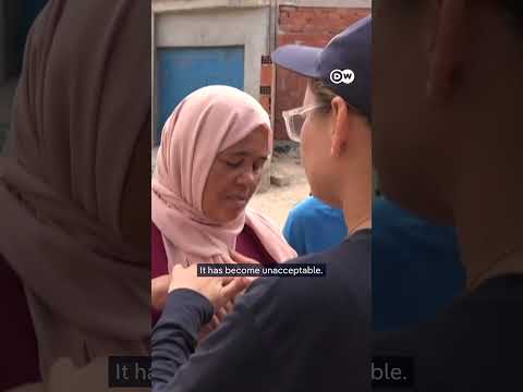 Thousands of Tunisians protest against toxic chemical plant | DW News