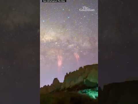 Rare ‘red lightning’ captured in timelapse video by New Zealand photographer