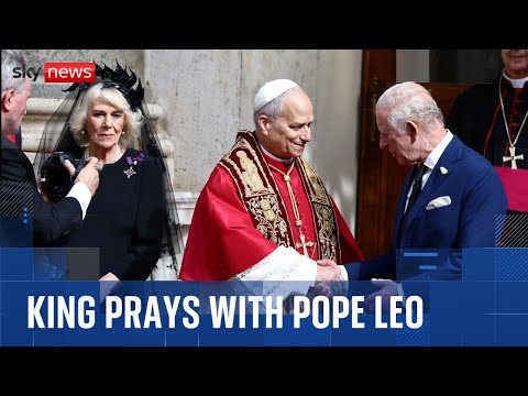 Historic moment as King Charles and Pope Leo pray at the Vatican
