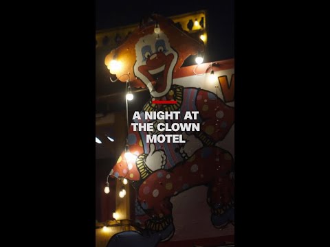 ‘The worst sleep of my life’: CNN reporter stays at infamous Clown Motel