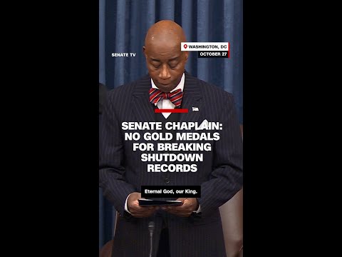 Senate chaplain urges senators to reopen government in prayer