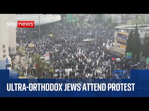 Thousands of ultra-Orthodox Jews protest in Jerusalem against army draft