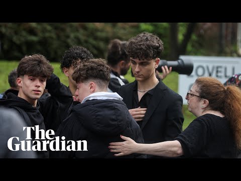 Manchester attack: tributes left outside synagogue as police name attacker