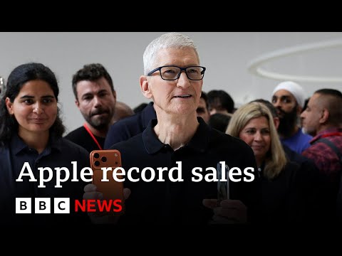Apple claims ‘tremendous’ global uptake of latest iPhones | BBC News