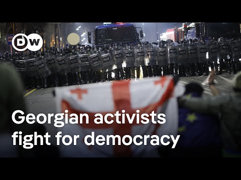 Georgia: Police clash with anti-government protesters | DW News