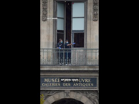 CNN tracks down French teenager in viral photo