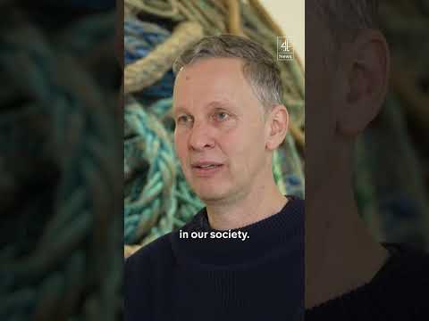 Artist David Shrigley: I stopped watching the news when Tump won