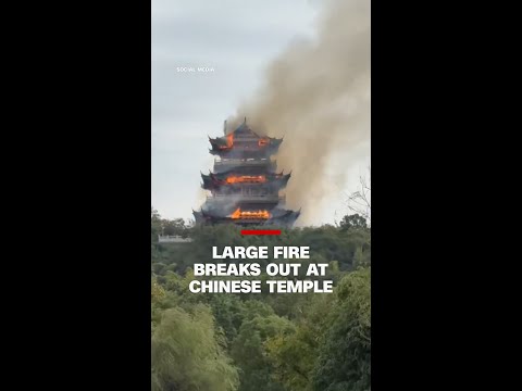 Large fire breaks out at Chinese temple