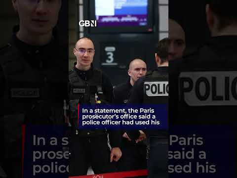 🚨Police shoot knife-wielding man at train station