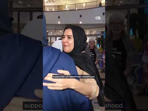 South Africa grants entry to over 150 Palestinians arriving on ‘mystery’ plane | DW News