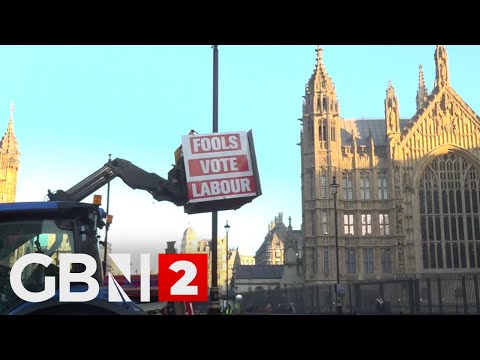 WATCH: Farmers protest in Whitehall with tractors despite police restrictions