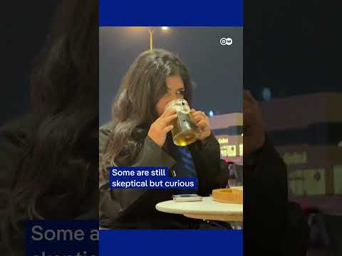 Saudi-Arabia serves non-alcoholic beer | DW News