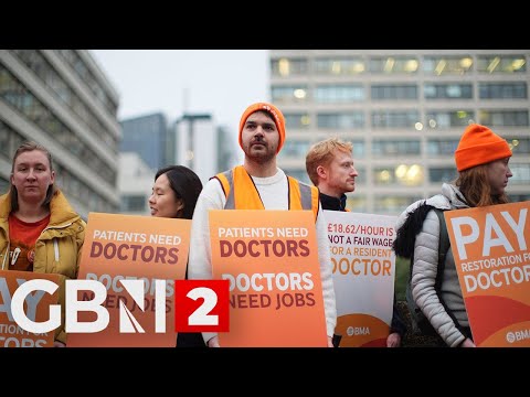 WATCH: Doctors’ strike picket line during festive period