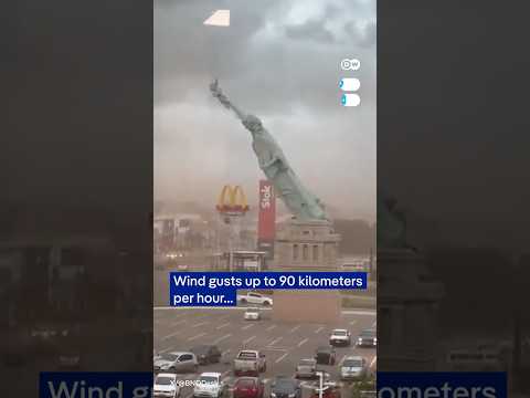 Storm topples Statue of Liberty replica in Brazil | DW News