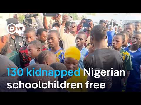 130 kidnapped Nigerian schoolchildren released after one month in captivity | DW News
