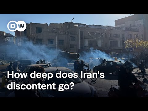 Protests erupt in Iran as currency plummets to record low | DW News