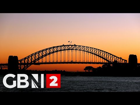 WATCH:  Sydney Harbour Bridge lights up to honour Bondi Beach shooting victims