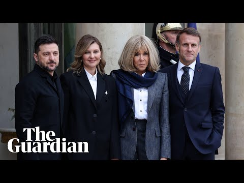 Macron welcomes Zelenskyy at the presidential palace – watch live