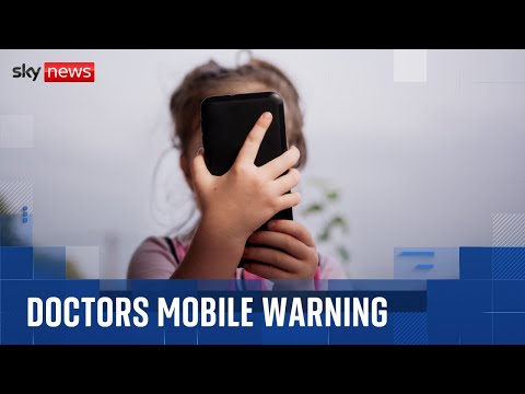 Doctors warn of ‘horrific’ impact of social media on children