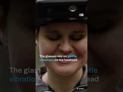 Smart glasses for the blind | DW News