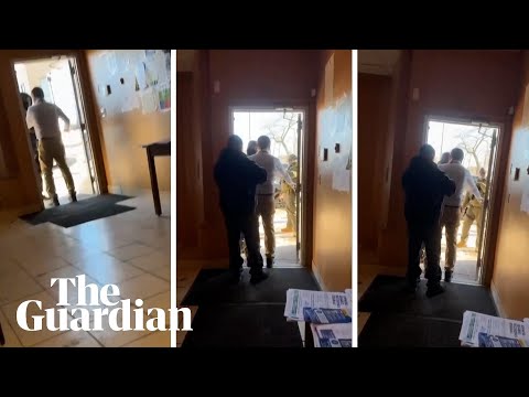 Footage appears to show ICE agent trying to enter Ecuador’s consulate in Minneapolis