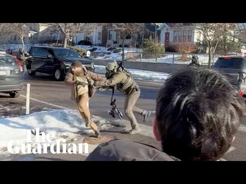 Federal officers clash with Alex Pretti 11 days before his killing