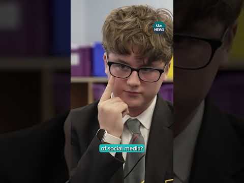 Why students at a phone-free school don’t want social media to be banned for under-16s? #itvnews