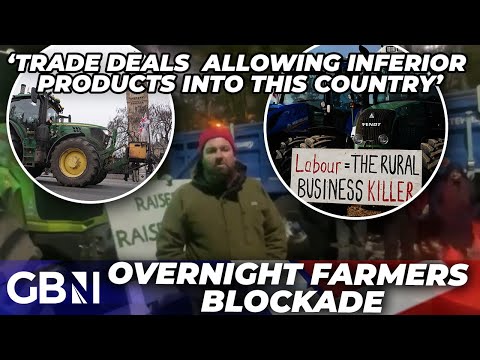 ‘Backs against the wall!’ | Farmers overnight BLOCKADE in protest against ‘mockery’ trade deals