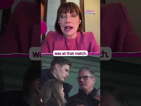 Keir Starmer gifts Xi Jinping with Manchester United signed football