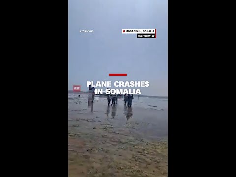Plane crashes in Somalia