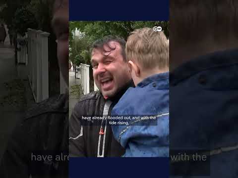 Wastewater washed back on shore as New Zealand hit by heavy storm | DW News