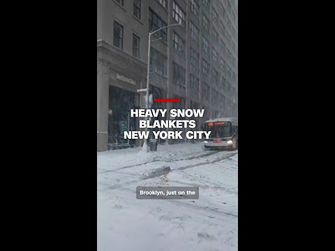 Heavy snow blankets New York City