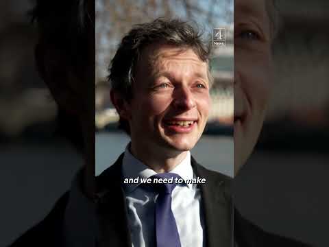 Environmental groups pile pressure on government over sewage spills