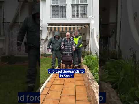 Heavy flooding in Iberian Peninsula | DW News